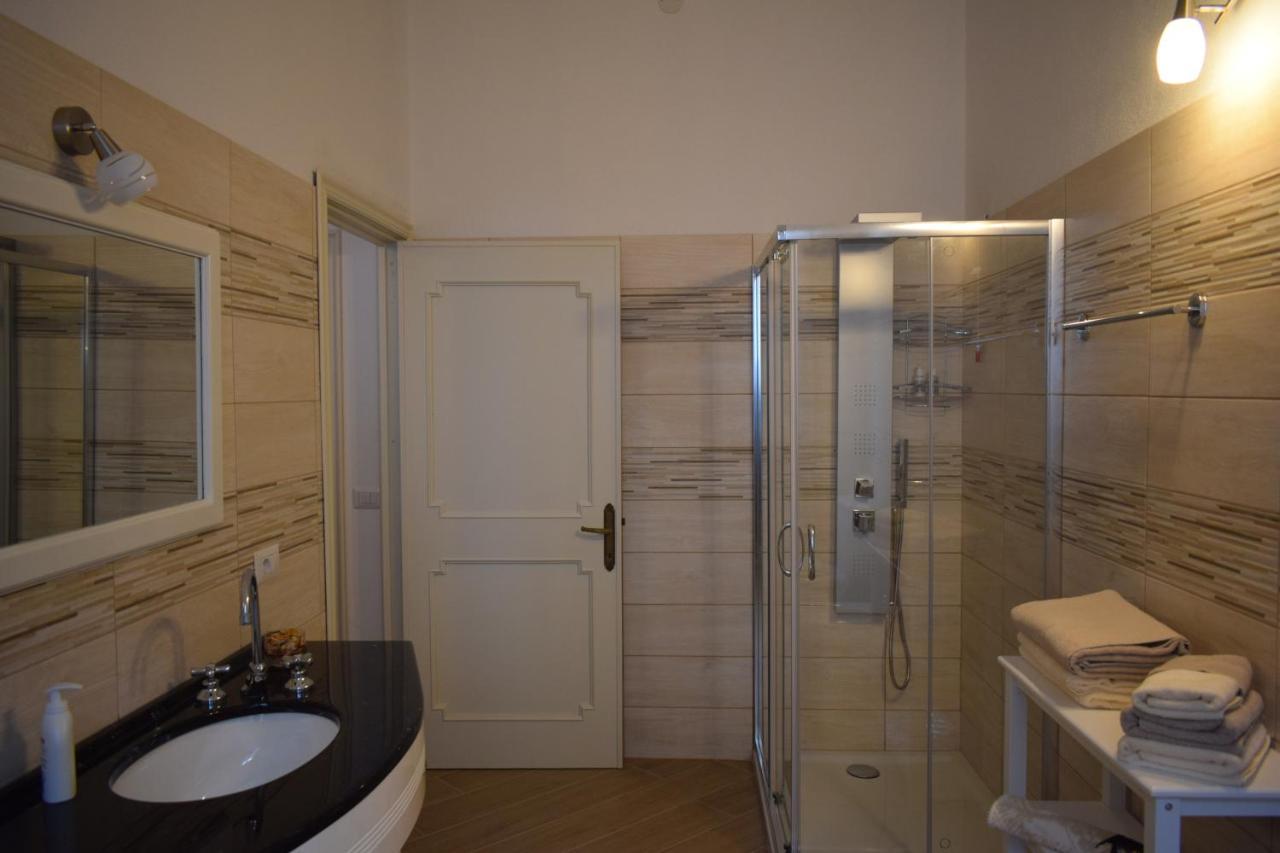 A Casa Di Zia Bed & Breakfast Oschiri ภายนอก รูปภาพ