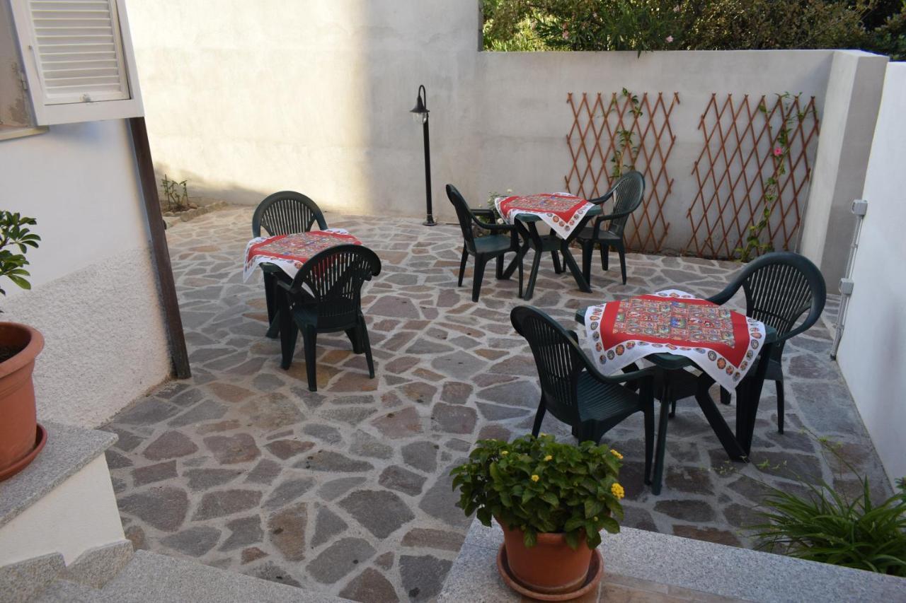 A Casa Di Zia Bed & Breakfast Oschiri ภายนอก รูปภาพ